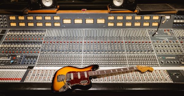Fender, Fender Custom Shop, George Harrison, Bass VI, Beatles, Abbey Road, Limited Edition, Relic