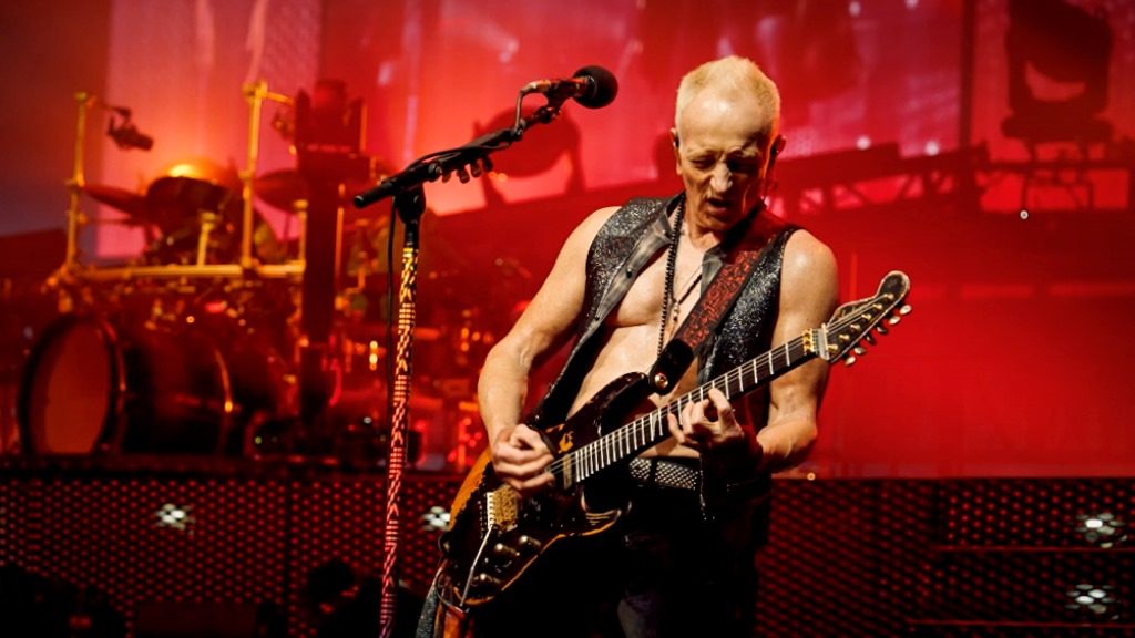 Phil Collen PC1-E, Jackson, Phil Collen, Jackson PC1-E, Jackson Pro Series, Def Leppard, Chitarre elettriche, Chitarre Signature, DiMarzio, Floyd Rose, Sustaine