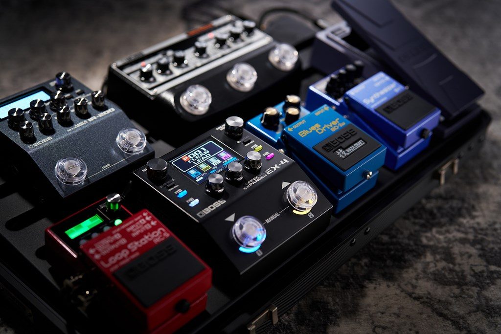 BOSS EX-4, Effects Expander, effetti chitarra, pedalboard, multieffetto, effetti BOSS, MIDI, pedali chitarra