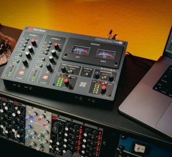 Harrison Audio Flex-10, interfaccia audio, USB, ADAT, H-DRIVE, Mixbus 12, recording, studio, MidiWare