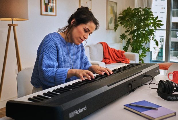 Roland, Roland FP-40, pianoforte digitale, Piano Reality, PHA-4 Standard, pianoforti Roland, Bluetooth MIDI, USB-C